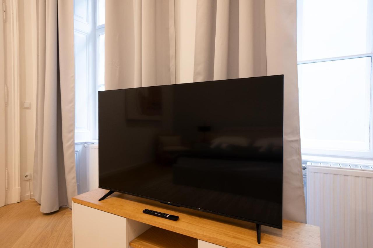 Spacious 110М2 Flat In The City Center Wiedeń Zewnętrze zdjęcie