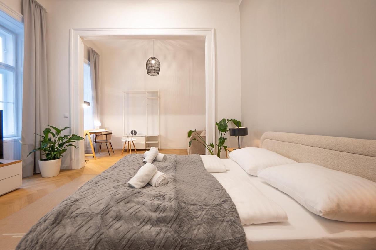 Spacious 110М2 Flat In The City Center Wiedeń Zewnętrze zdjęcie