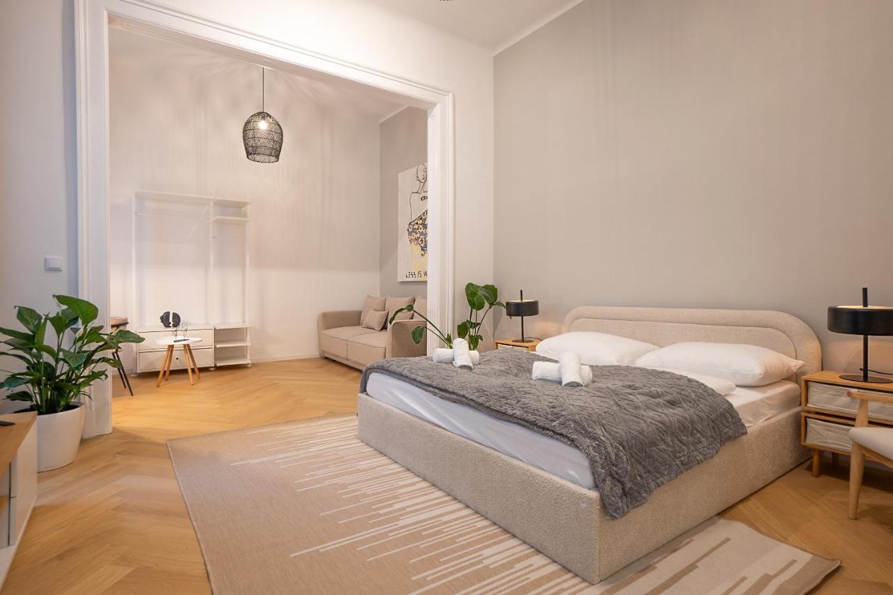 Spacious 110М2 Flat In The City Center Wiedeń Zewnętrze zdjęcie