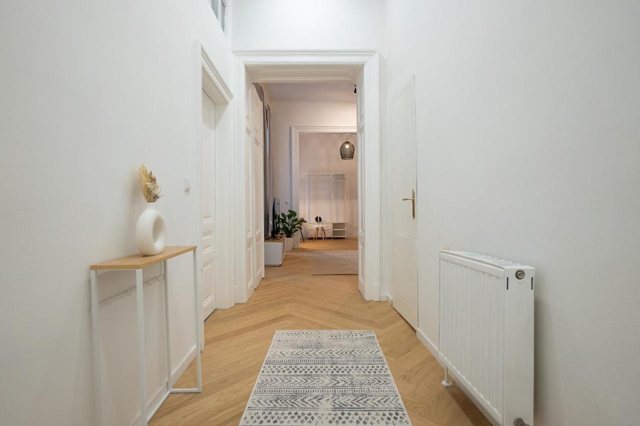 Spacious 110М2 Flat In The City Center Wiedeń Zewnętrze zdjęcie