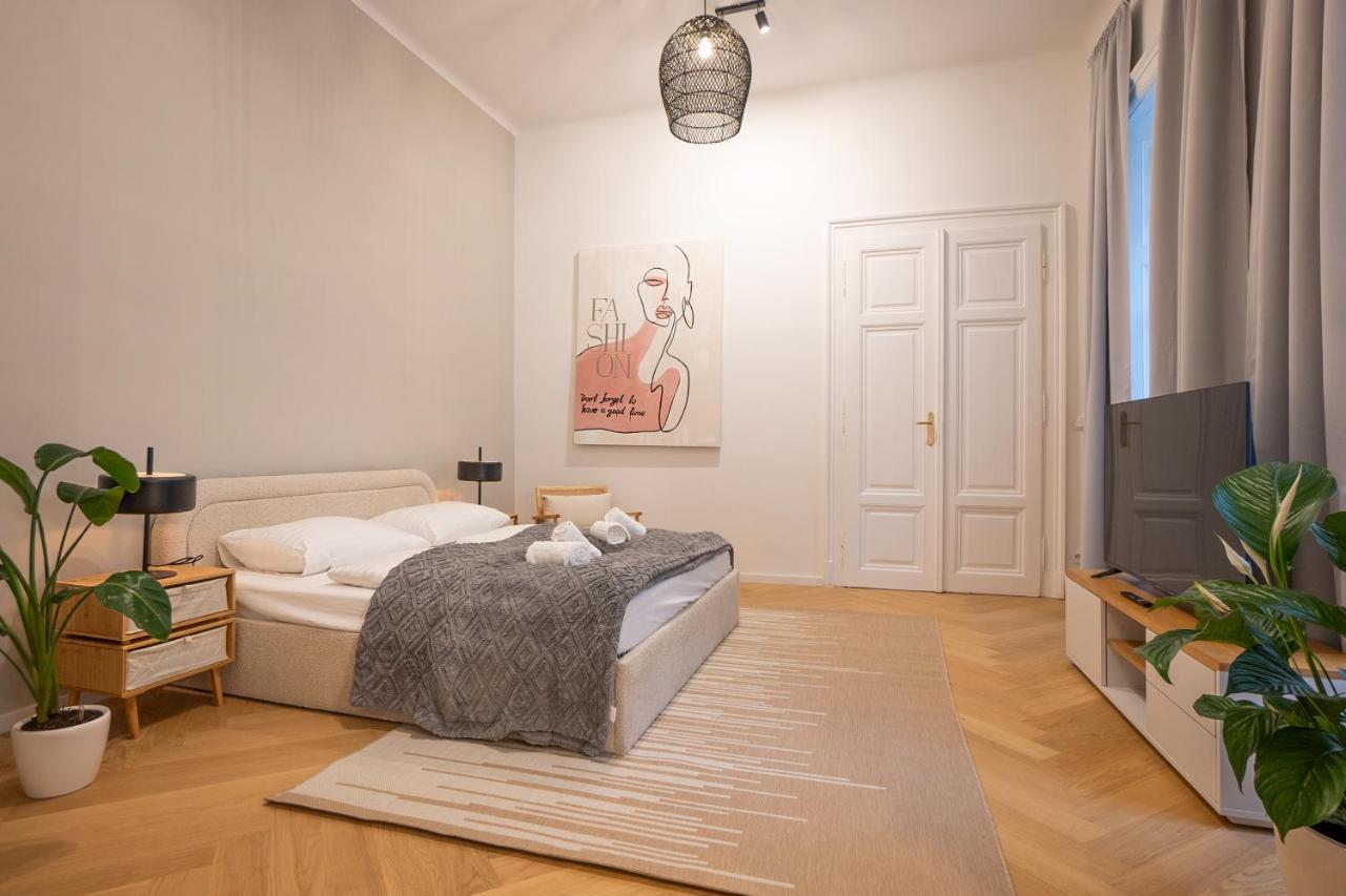 Spacious 110М2 Flat In The City Center Wiedeń Zewnętrze zdjęcie