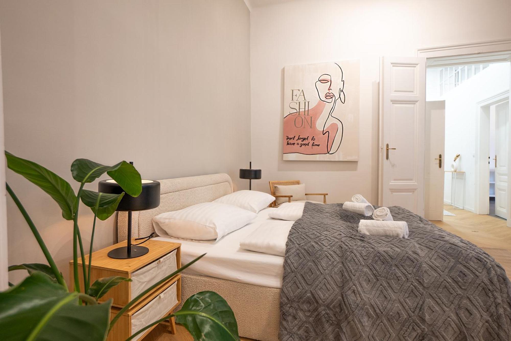 Spacious 110М2 Flat In The City Center Wiedeń Zewnętrze zdjęcie